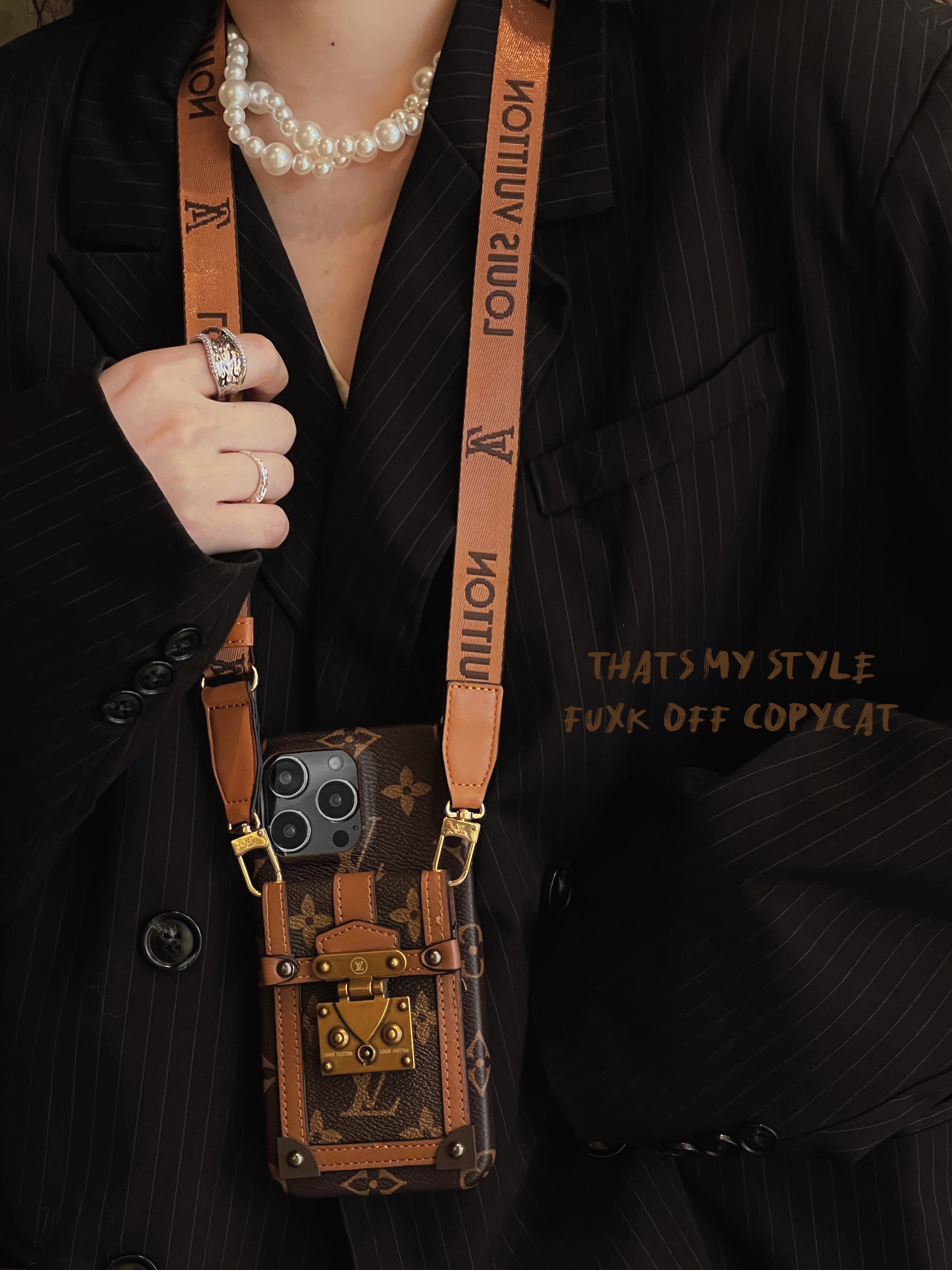 Lou Card Holder Chain iPhone Case mysite
