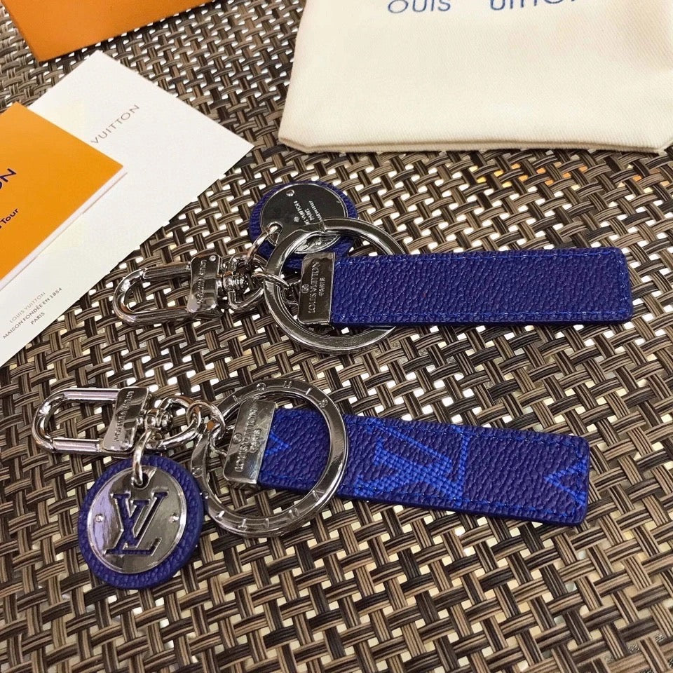 Fashion Leather Pendant