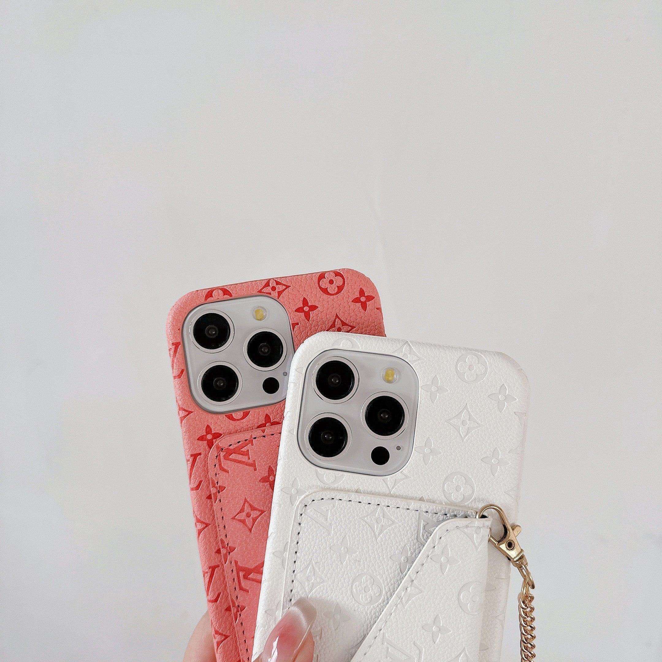 Lou Chain iPhone Case - Bestocase