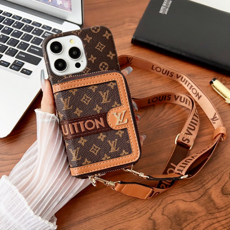 Funda para iPhone con cadena y tarjetero Lou GG