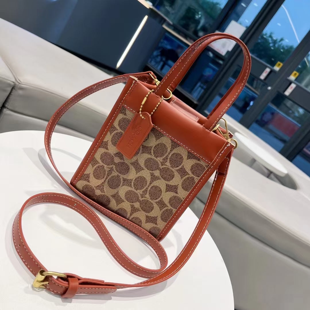 Elegante bolso de mano de piel: un toque de lujo y ligereza