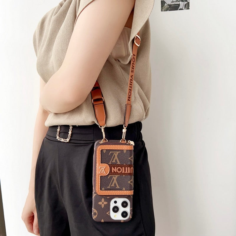 Funda para iPhone con cadena y tarjetero Lou GG