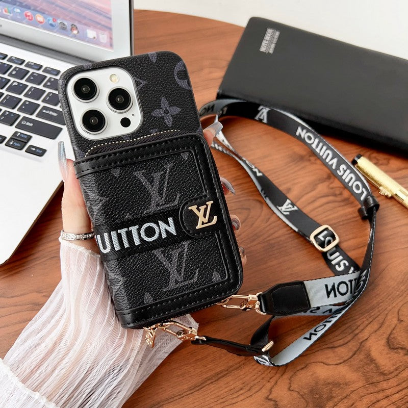 Funda para iPhone con cadena y tarjetero Lou GG