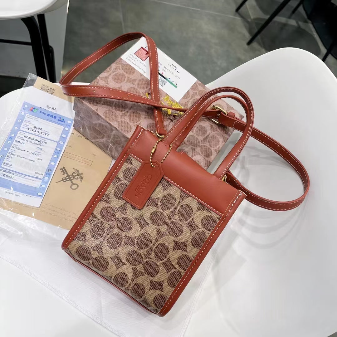 Elegante bolso de mano de piel: un toque de lujo y ligereza
