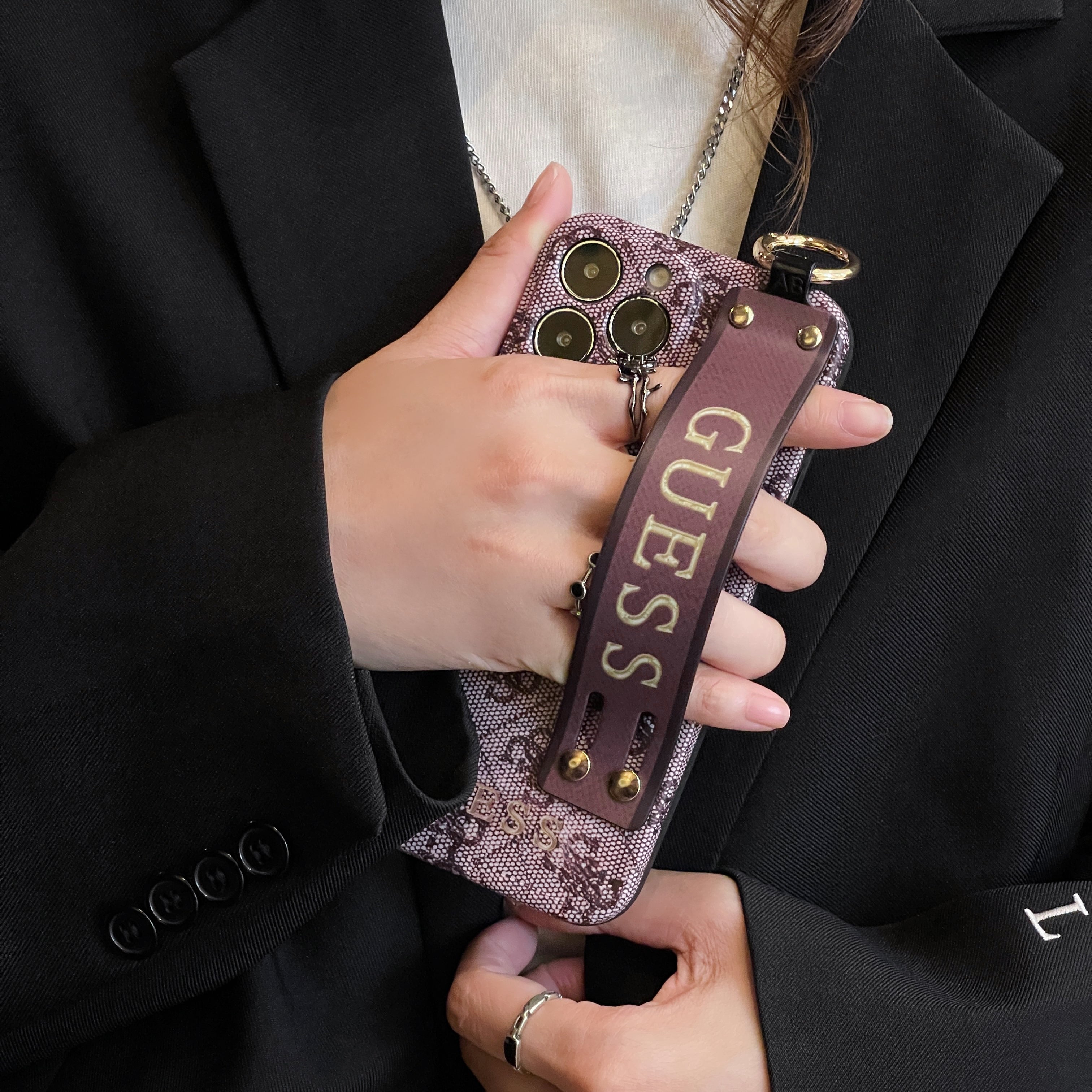 Gue Wristband iPhone Case - Bestocase
