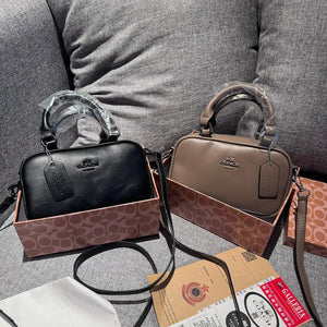 Elegant Leather Handbag: A Touch of Light Luxury - Bestocase