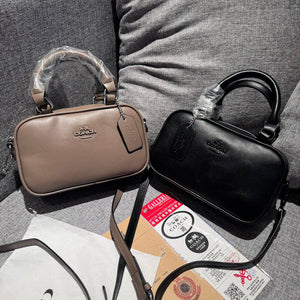 Elegant Leather Handbag: A Touch of Light Luxury - Bestocase