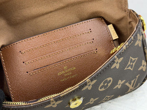 Brown Embossed Chain Bag mysite