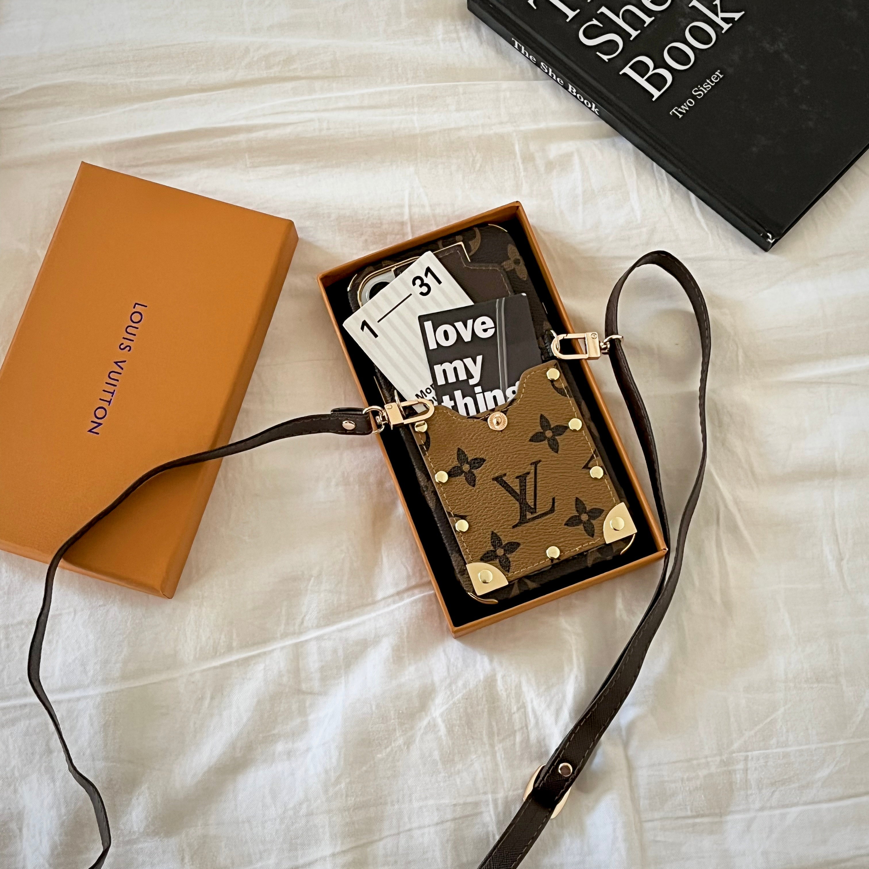 Lou Chain Leather iPhone Case - Bestocase