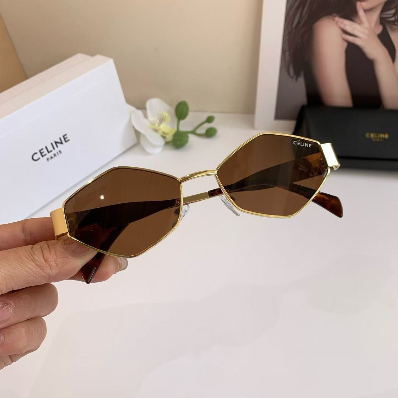 CE* Luxury Sunglasses with cowhide bag and box Bestocase