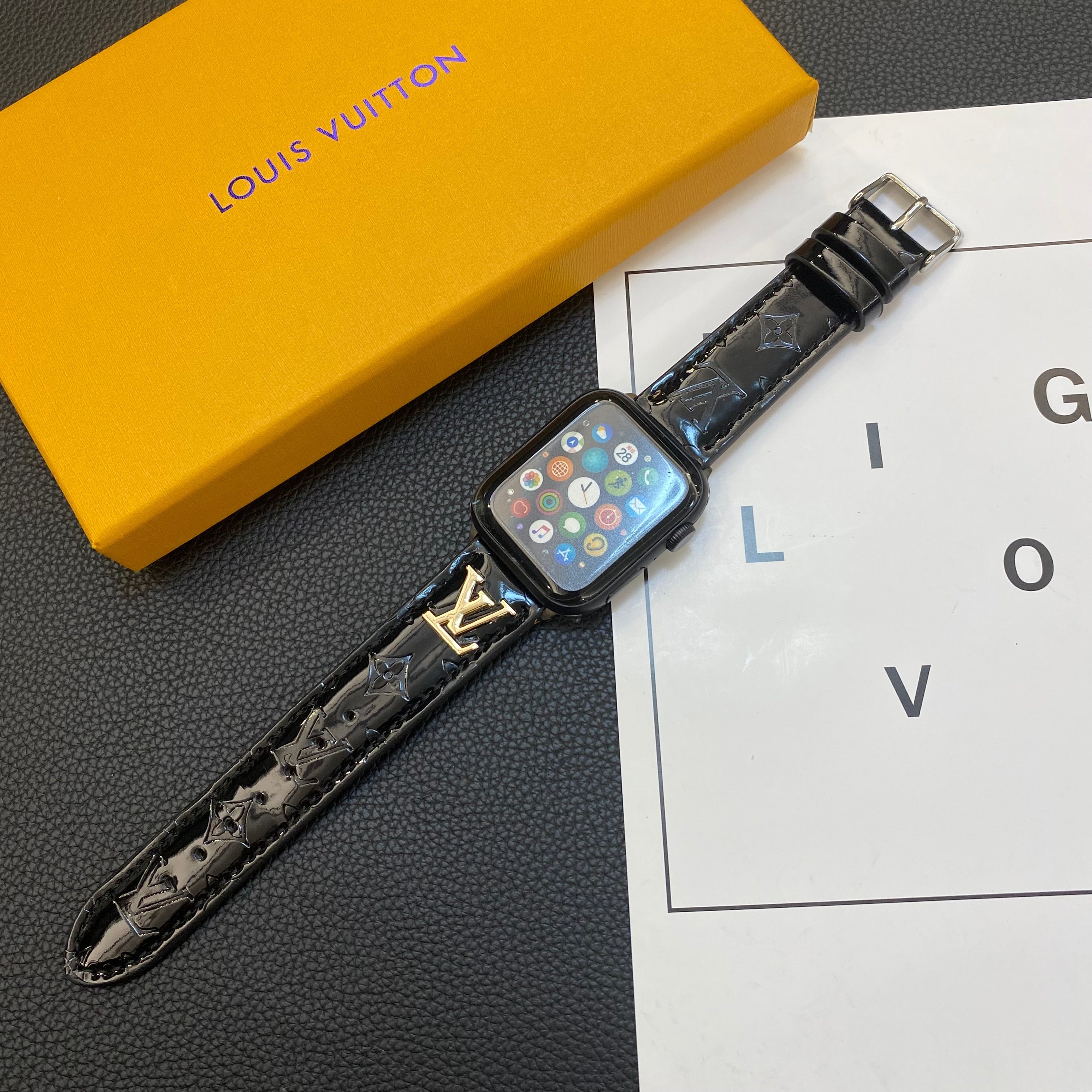 GLOSSY LEATHER APPLE WATCH STRAP LUXURY METAL LOGO - Bestocase