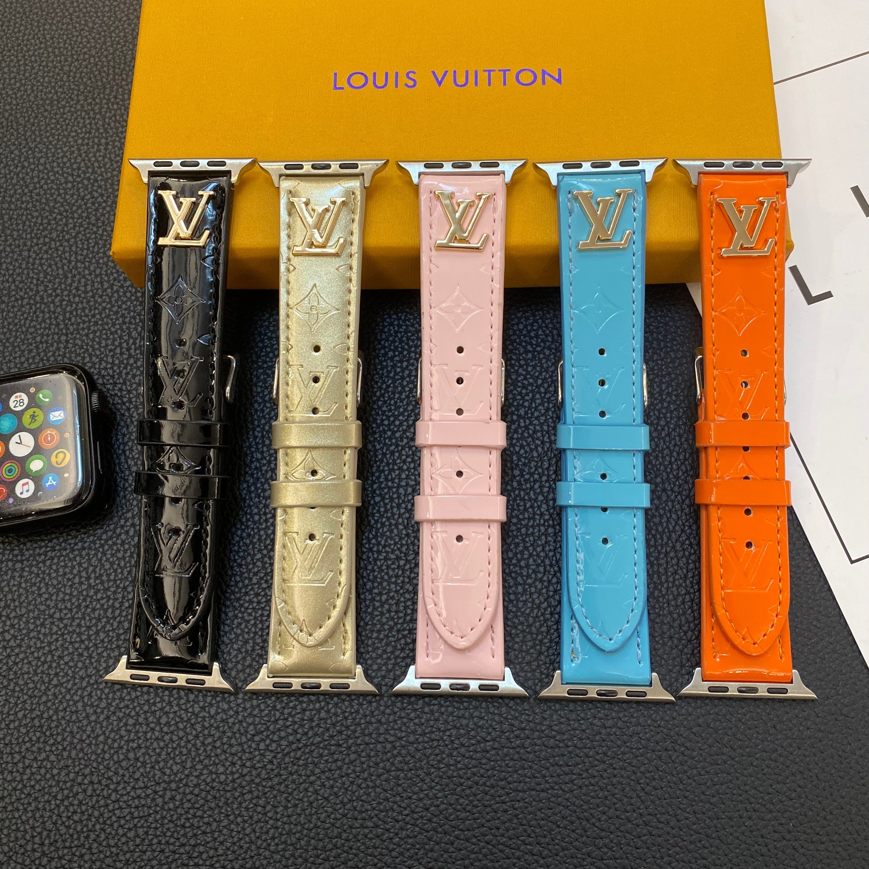 GLOSSY LEATHER APPLE WATCH STRAP LUXURY METAL LOGO - Bestocase