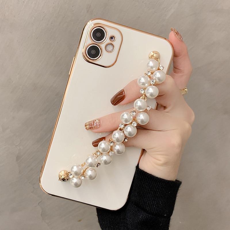 Gloss Pearl Chain iPhone Case - Bestocase