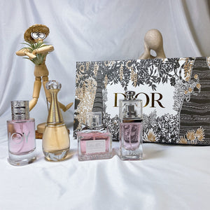 Hot sale 🌟 CD women's perfume gift set 30ml x4 Bestocase